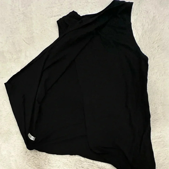 Marine Layer Split back tank top xs - Picture 5 of 6